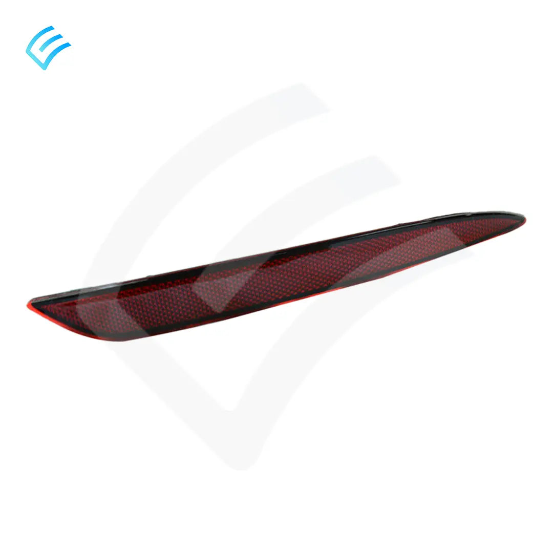 1077407-00-f-3.webp