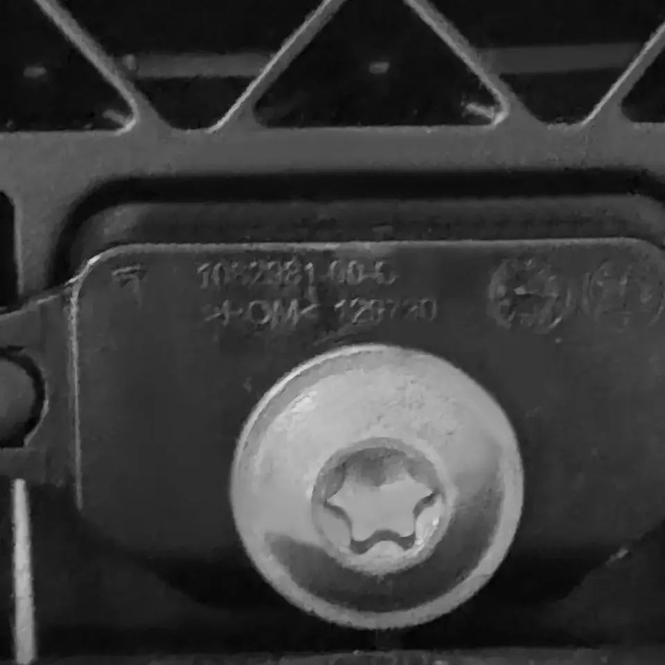 Conjunto de manija de puerta delantera izquierda para Tesla Model S (OEM), nuevo - Kit de actualización DH Gen2.1 1135718-S0-A